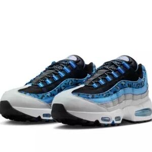 Spelman College  limited Nike Air Max 95,